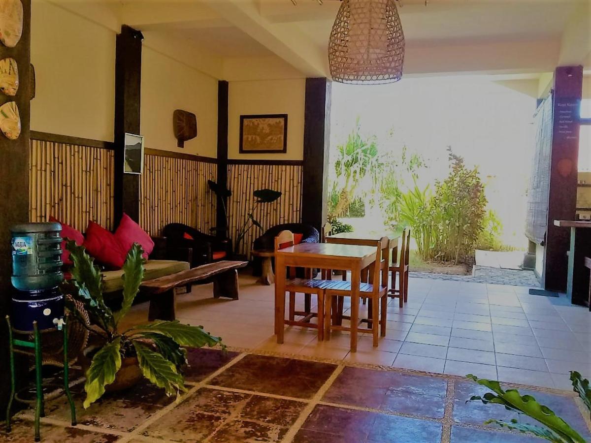 Hotel Batu Ampar Menjangan Banyuwedang Exterior foto