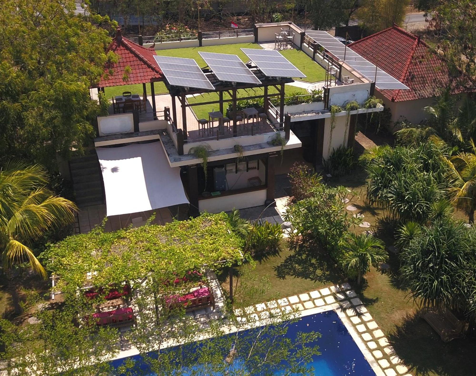Hotel Batu Ampar Menjangan Banyuwedang Exterior foto