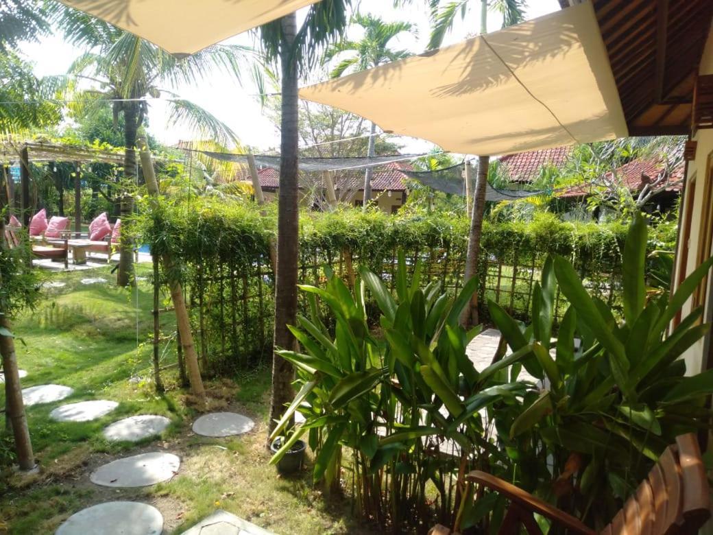 Hotel Batu Ampar Menjangan Banyuwedang Exterior foto
